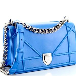 CHRISTIAN DIOR
Lambskin Medium Diorama Flap Bag Blue